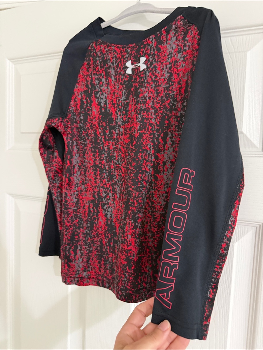 Under Armour Red & Black Boys' Long Sleeve Graphic Performance Shirt
